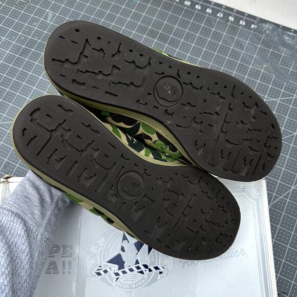Bape x Kaws Skullsta main image 8